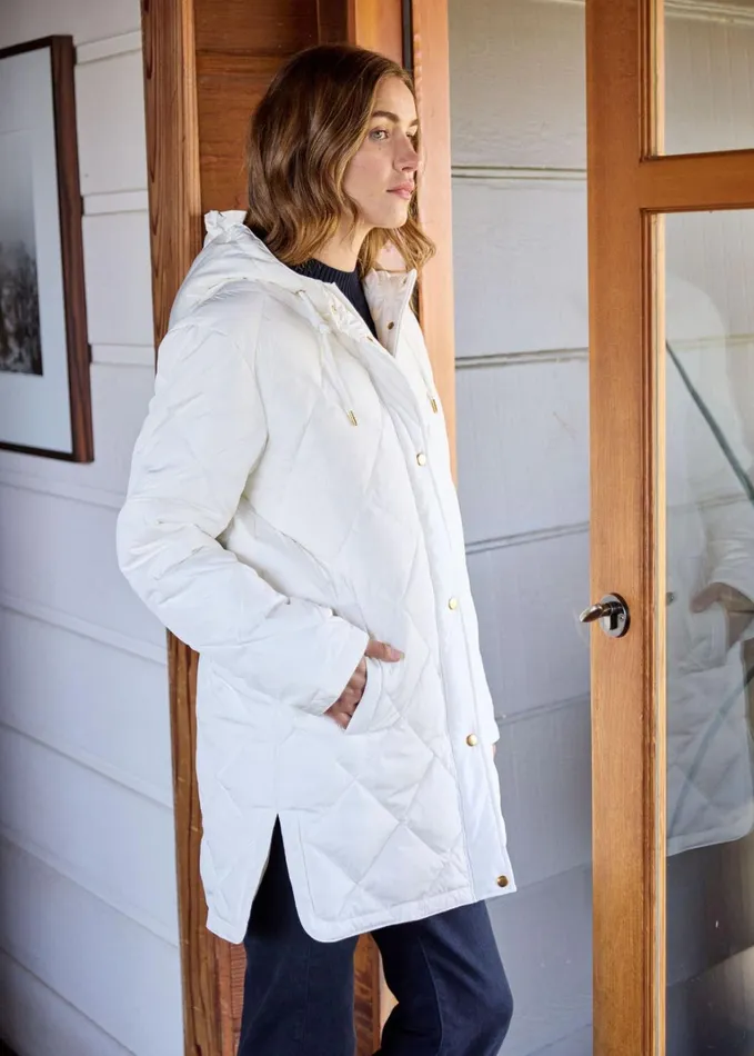 St Irina Quilted Hooded Puffer Jacket Winterwhite Women Saint James Coats and Raincoats St Irina Quilted Hooded Puffer Jacket Winterwhite Women Saint James Coats and Raincoats
