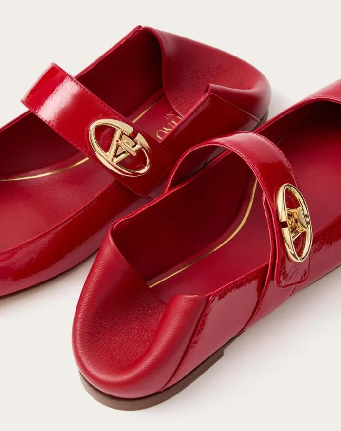 Valentino Ballerinas Woman Vlogo Locker Maryjane Ballerina In Naplack For Woman In Rose Quartz Rose Quartz