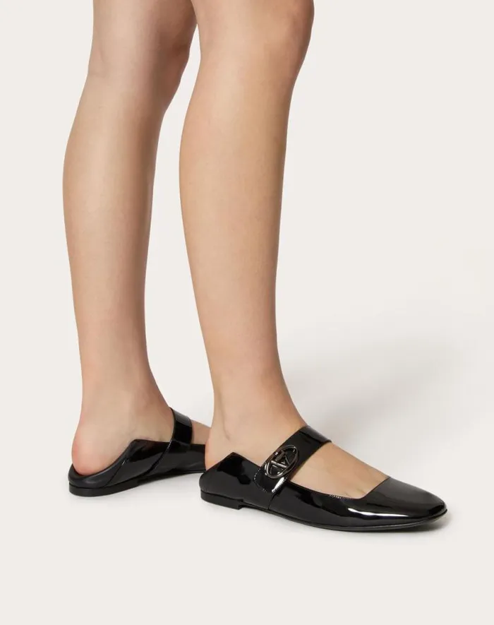 Valentino Ballerinas Woman Vlogo Locker Maryjane Ballerina In Patent Leather For Woman In Black Black Valentino Ballerinas Woman Vlogo Locker Maryjane Ballerina In Patent Leather For Woman In Black Black