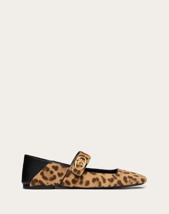 Valentino Ballerinas Woman Vlogo Locker Maryjane Ballerina In Ponyeffect Calfskin For Woman In Beigebrownblack Beigebrownblack Valentino Ballerinas Woman Vlogo Locker Maryjane Ballerina In Ponyeffect Calfskin For Woman In Beigebrownblack Beigebrownblack