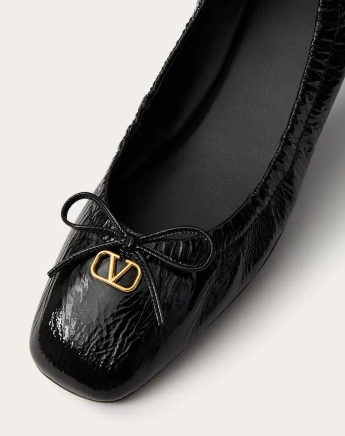 Valentino Ballerinas Woman Vlogo Signature Patent Leather Ballerina For Woman In Black Black Valentino Ballerinas Woman Vlogo Signature Patent Leather Ballerina For Woman In Black Black