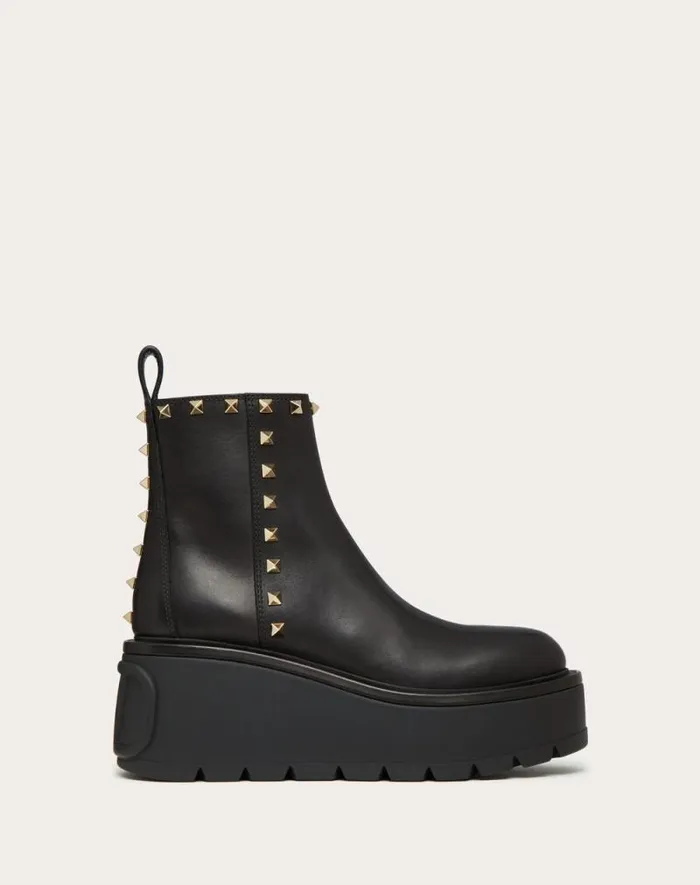 Valentino Boots Woman Uniqueform Calfskin Ankle Boot 85 Mm For Woman In Black Black Valentino Boots Woman Uniqueform Calfskin Ankle Boot 85 Mm For Woman In Black Black