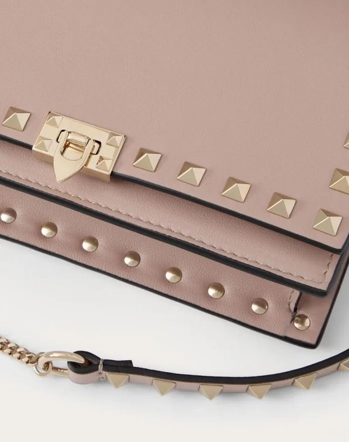 Valentino Clutches Woman Rockstud Mini Calfskin Bag With Chain For Woman In Poudre Poudre