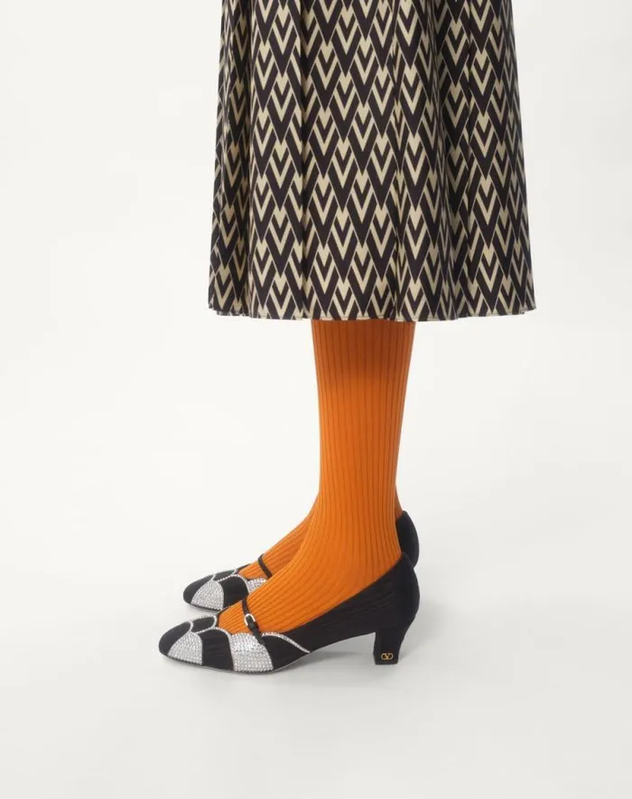 Valentino Dresses Woman Twill Toute La V Midi Dress For Woman In Blackivory Blackivory Valentino Dresses Woman Twill Toute La V Midi Dress For Woman In Blackivory Blackivory