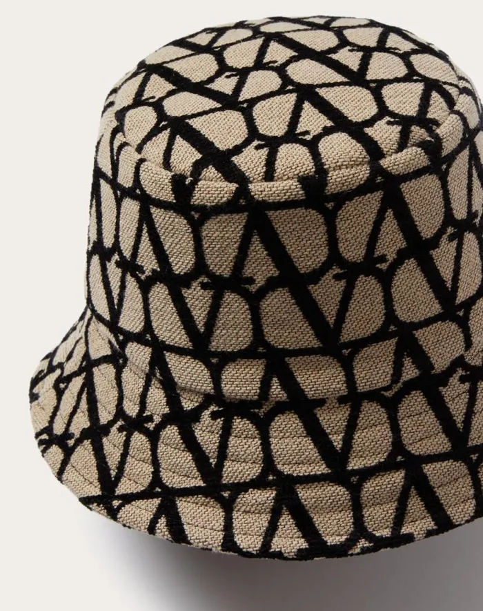 Valentino Hats And Gloves Woman Toile Iconographe Bucket Hat For Woman In Beigeblack Beigeblack Valentino Hats And Gloves Woman Toile Iconographe Bucket Hat For Woman In Beigeblack Beigeblack