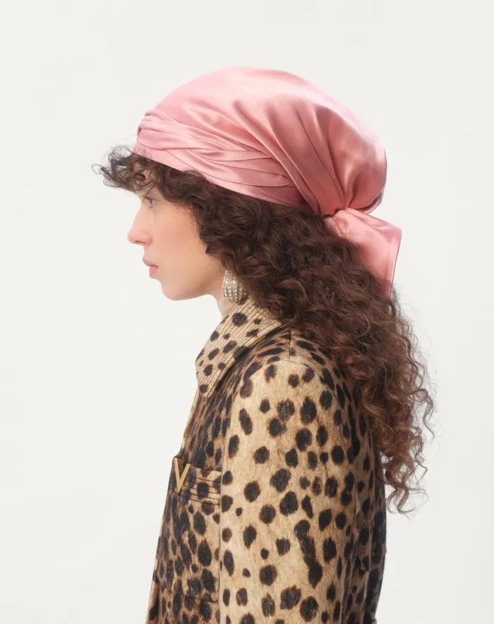 Valentino Hats And Gloves Woman Turban Scarf With Silk Braid For Woman In Rose Mistgold Rose Mistgold Valentino Hats And Gloves Woman Turban Scarf With Silk Braid For Woman In Rose Mistgold Rose Mistgold