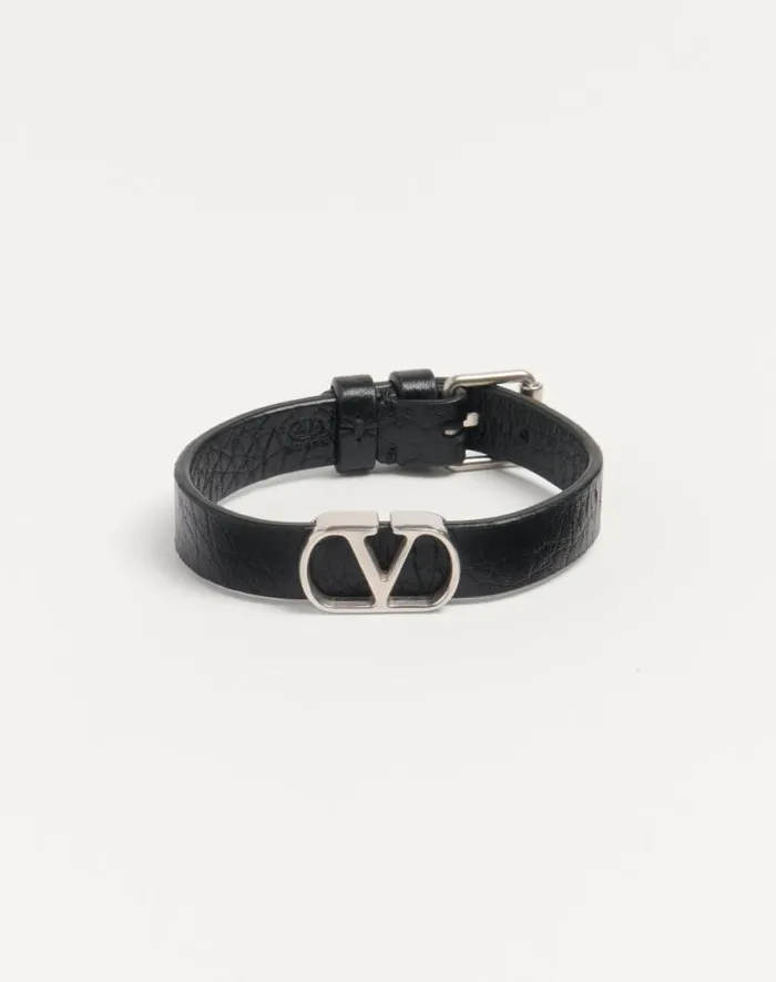 Valentino Jewelry Man Vlogo Signature Grainy Calfskin Bracelet For Man In Black Black Valentino Jewelry Man Vlogo Signature Grainy Calfskin Bracelet For Man In Black Black