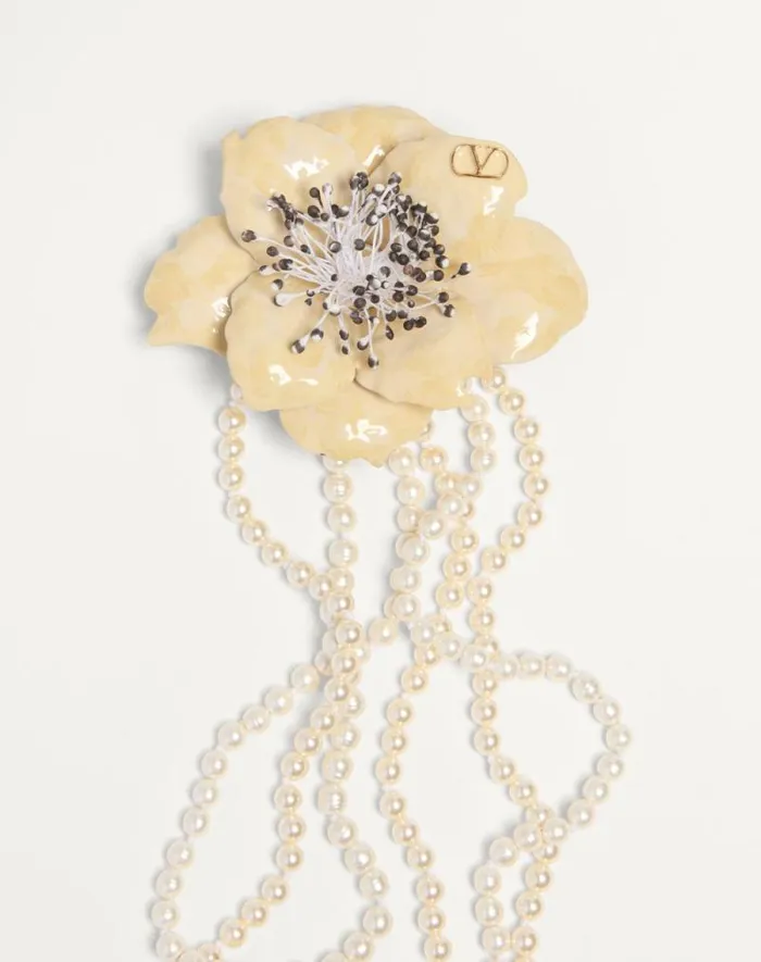 Valentino Jewelry Woman Fleur Lumineuse Necklace In Metal Enamel Pearls And Fabric For Woman In Multicolor Multicolor Valentino Jewelry Woman Fleur Lumineuse Necklace In Metal Enamel Pearls And Fabric For Woman In Multicolor Multicolor