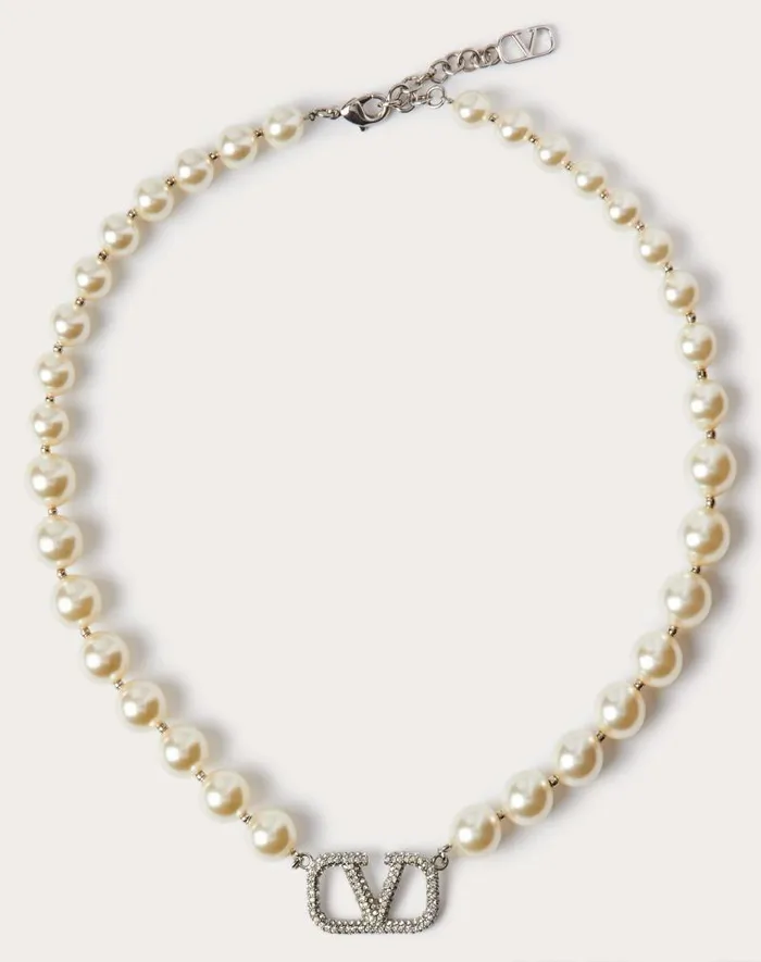 Valentino Jewelry Woman Vlogo Signature Necklace With Pearls And Swarovski Crystals For Woman In Palladiumcreamcrystal Palladiumcreamcrystal Valentino Jewelry Woman Vlogo Signature Necklace With Pearls And Swarovski Crystals For Woman In Palladiumcreamcrystal Palladiumcreamcrystal