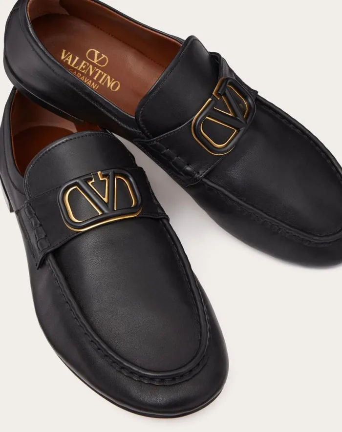 Valentino Laceups And Loafers Man Vlogo Signature Calfskin Nappa Loafer For Man In Fondant Fondant Valentino Laceups And Loafers Man Vlogo Signature Calfskin Nappa Loafer For Man In Fondant Fondant