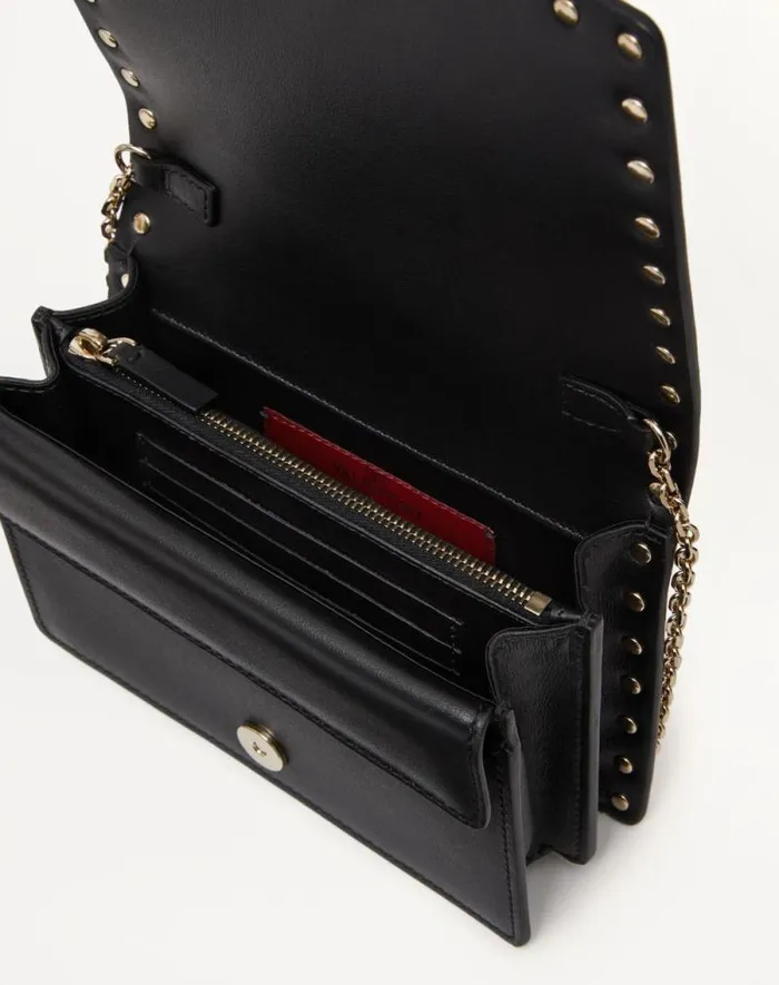 Valentino Mini Bags Woman Rockstud Calfskin Chain Pouch For Woman In Black Black Valentino Mini Bags Woman Rockstud Calfskin Chain Pouch For Woman In Black Black