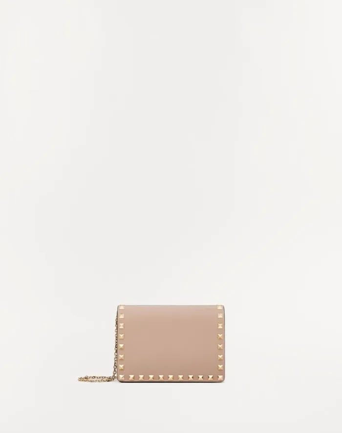 Valentino Mini Bags Woman Rockstud Calfskin Chain Pouch For Woman In Black Black Valentino Mini Bags Woman Rockstud Calfskin Chain Pouch For Woman In Black Black