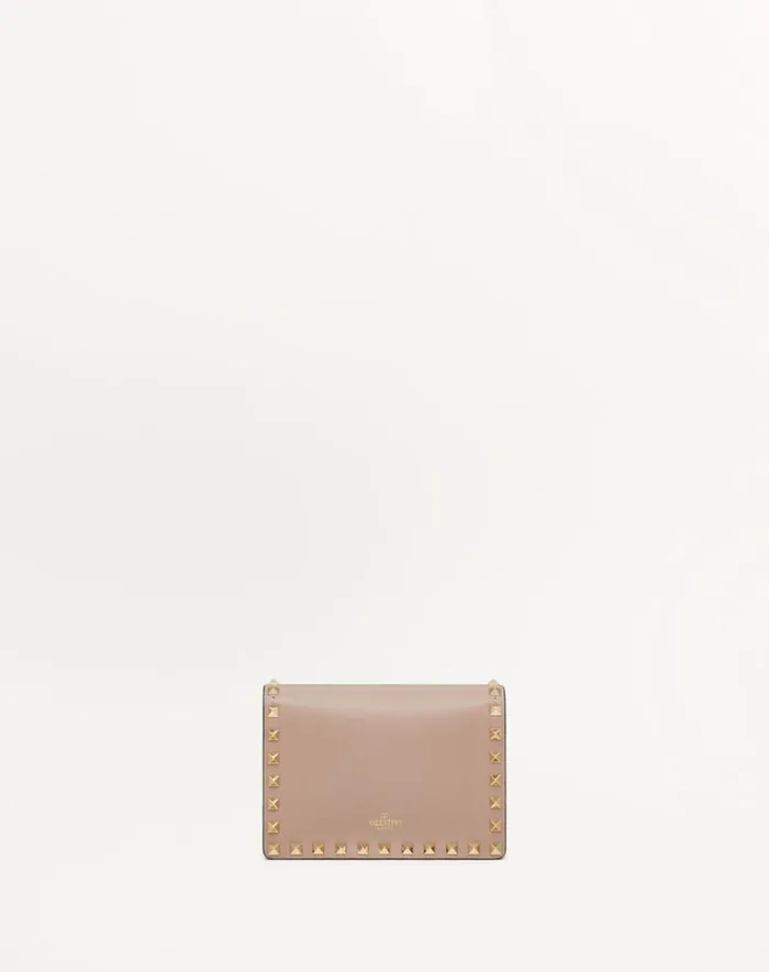 Valentino Mini Bags Woman Rockstud Calfskin Chain Pouch For Woman In Black Black Valentino Mini Bags Woman Rockstud Calfskin Chain Pouch For Woman In Black Black