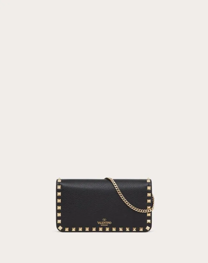 Valentino Mini Bags Woman Rockstud Grainy Calfskin Chain Pouch For Woman In Black Black Valentino Mini Bags Woman Rockstud Grainy Calfskin Chain Pouch For Woman In Black Black