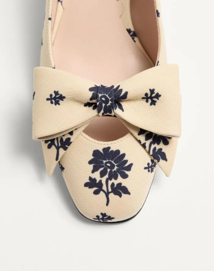 Valentino Pumps Woman Bowow Dcollet In Papier Floral Fabric 45mm For Woman In Ivoryblue Ivoryblue
