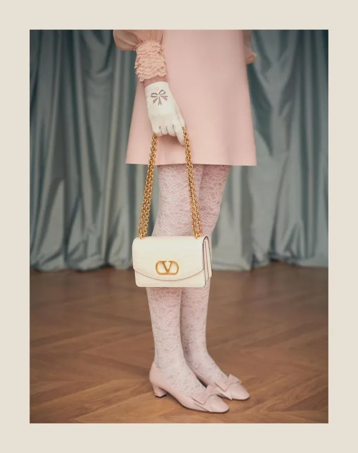 Valentino Pumps Woman Bowow Pumps In Kidskin 45mm For Woman In Water Rose Water Rose Valentino Pumps Woman Bowow Pumps In Kidskin 45mm For Woman In Water Rose Water Rose