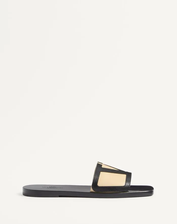 Valentino Sandals Man Viva Superstar Slide Sandal In Nappa Leather For Man In Blackroasted Pecan Blackroasted Pecan Valentino Sandals Man Viva Superstar Slide Sandal In Nappa Leather For Man In Blackroasted Pecan Blackroasted Pecan
