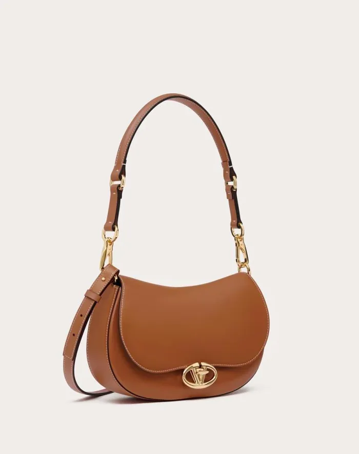 Valentino Shoulder Bags Woman Small Valentino Garavani Ohval Shoulder Bag In Nappa Calfskin For Woman In Ivory Ivory Valentino Shoulder Bags Woman Small Valentino Garavani Ohval Shoulder Bag In Nappa Calfskin For Woman In Ivory Ivory