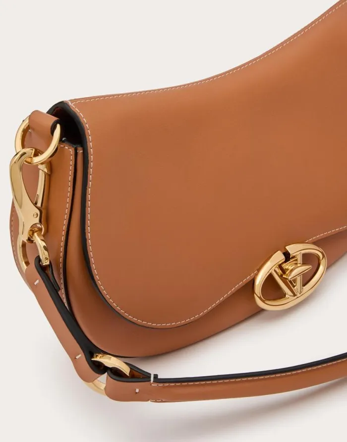 Valentino Shoulder Bags Woman Small Valentino Garavani Ohval Shoulder Bag In Nappa Calfskin For Woman In Ivory Ivory Valentino Shoulder Bags Woman Small Valentino Garavani Ohval Shoulder Bag In Nappa Calfskin For Woman In Ivory Ivory