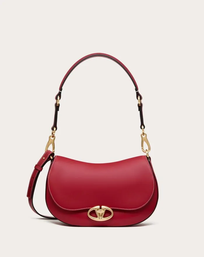 Valentino Shoulder Bags Woman Small Valentino Garavani Ohval Shoulder Bag In Nappa Calfskin For Woman In Rosso Valentino Rosso Valentino Valentino Shoulder Bags Woman Small Valentino Garavani Ohval Shoulder Bag In Nappa Calfskin For Woman In Rosso Valentino Rosso Valentino