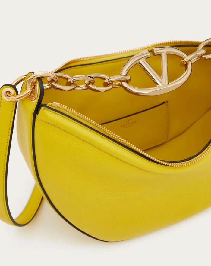 Valentino Shoulder Bags Woman Small Vlogo Moon Hobo Bag In Grainy Calfskin With Chain For Woman In Black Black Valentino Shoulder Bags Woman Small Vlogo Moon Hobo Bag In Grainy Calfskin With Chain For Woman In Black Black