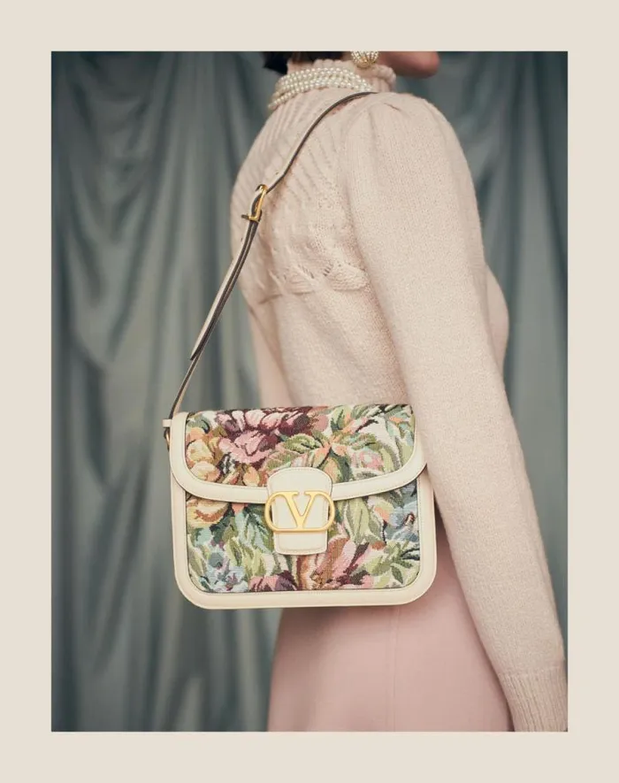 Valentino Shoulder Bags Woman Valentino Garavani 9to5 Shoulder Bag In Voyage Imaginaire Jacquard Fabric For Woman In Multicolourbutter Multicolourbutter Valentino Shoulder Bags Woman Valentino Garavani 9to5 Shoulder Bag In Voyage Imaginaire Jacquard Fabric For Woman In Multicolourbutter Multicolourbutter