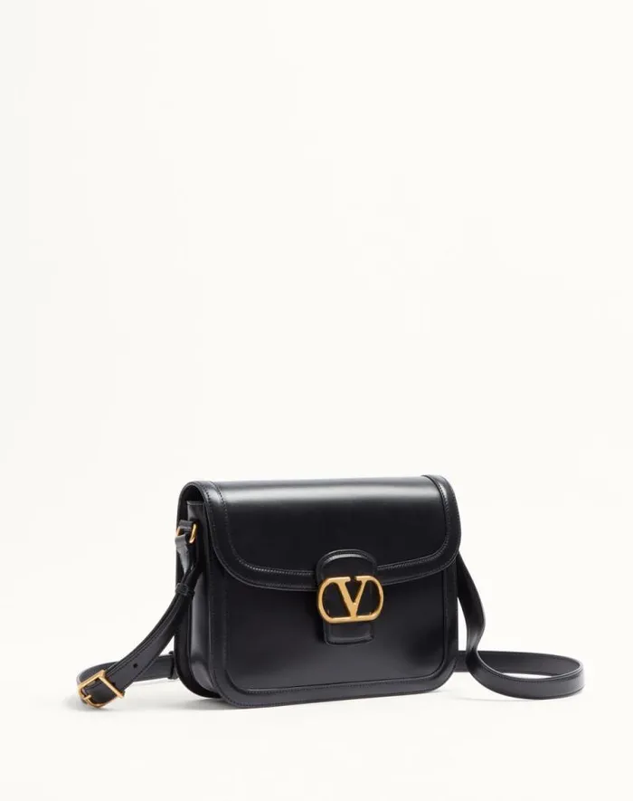 Valentino Shoulder Bags Woman Valentino Garavani 9to5 Smooth Calfskin Shoulder Bag For Woman In Beige Beige Valentino Shoulder Bags Woman Valentino Garavani 9to5 Smooth Calfskin Shoulder Bag For Woman In Beige Beige