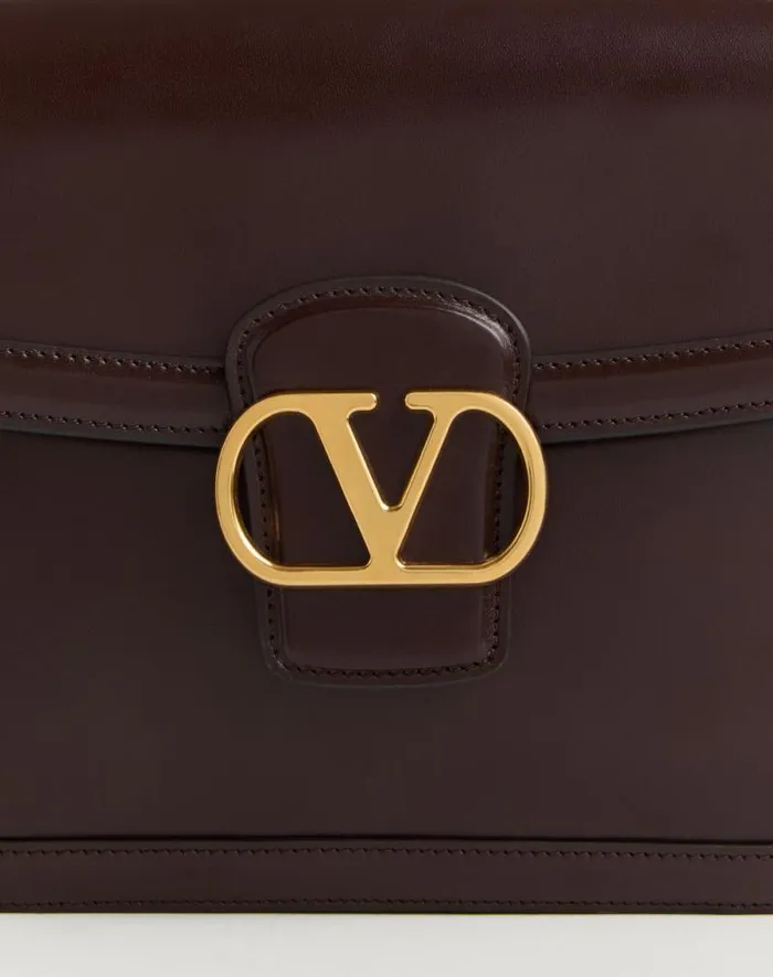 Valentino Shoulder Bags Woman Valentino Garavani 9to5 Smooth Calfskin Shoulder Bag For Woman In Beige Beige Valentino Shoulder Bags Woman Valentino Garavani 9to5 Smooth Calfskin Shoulder Bag For Woman In Beige Beige