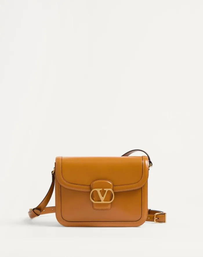 Valentino Shoulder Bags Woman Valentino Garavani 9to5 Smooth Calfskin Shoulder Bag For Woman In Beige Beige Valentino Shoulder Bags Woman Valentino Garavani 9to5 Smooth Calfskin Shoulder Bag For Woman In Beige Beige