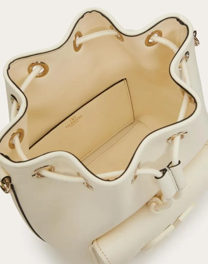 Valentino Shoulder Bags Woman Valentino Garavani Loc Calfskin Bucket Bag For Woman In Ivory Ivory Valentino Shoulder Bags Woman Valentino Garavani Loc Calfskin Bucket Bag For Woman In Ivory Ivory