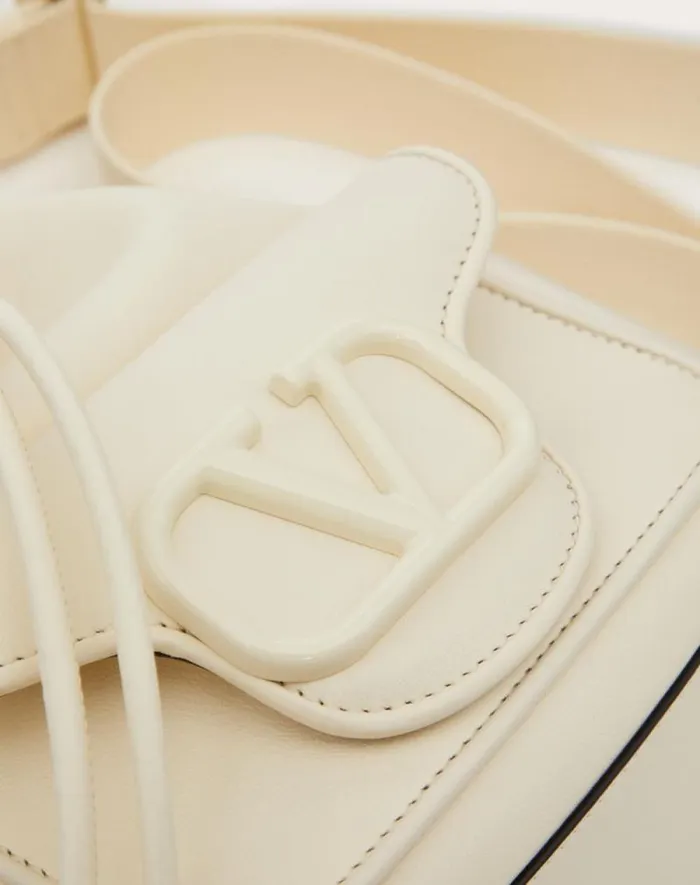 Valentino Shoulder Bags Woman Valentino Garavani Loc Calfskin Bucket Bag For Woman In Ivory Ivory Valentino Shoulder Bags Woman Valentino Garavani Loc Calfskin Bucket Bag For Woman In Ivory Ivory