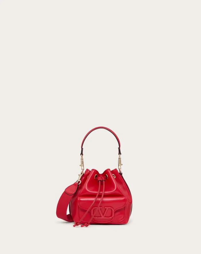 Valentino Shoulder Bags Woman Valentino Garavani Loc Calfskin Bucket Bag For Woman In Ivory Ivory Valentino Shoulder Bags Woman Valentino Garavani Loc Calfskin Bucket Bag For Woman In Ivory Ivory