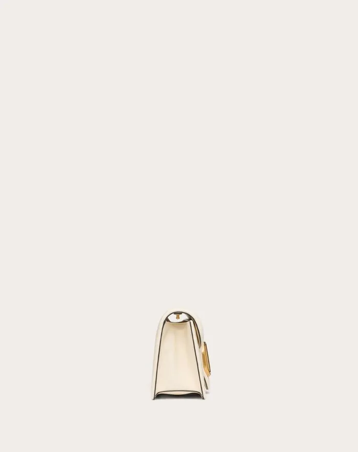 Valentino Shoulder Bags Woman Valentino Garavani Loc Shoulder Bag In Pleated Nappa For Woman In Ivory Ivory Valentino Shoulder Bags Woman Valentino Garavani Loc Shoulder Bag In Pleated Nappa For Woman In Ivory Ivory