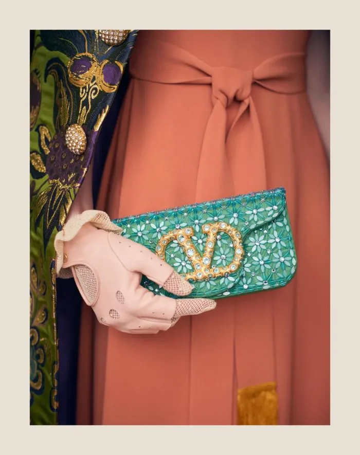 Valentino Shoulder Bags Woman Valentino Garavani Loc Small Shoulder Bag Embroidered With Jewel Logo For Woman In Turquoiseemerald Turquoiseemerald Valentino Shoulder Bags Woman Valentino Garavani Loc Small Shoulder Bag Embroidered With Jewel Logo For Woman In Turquoiseemerald Turquoiseemerald