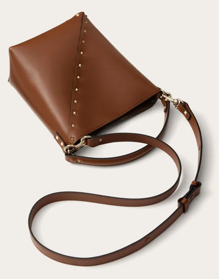 Valentino Shoulder Bags Woman Valentino Garavani Valentino Garavani Rockstud Wispy Calfskin Bucket Bag For Woman In Rosso Valentino Rosso Valentino Valentino Shoulder Bags Woman Valentino Garavani Valentino Garavani Rockstud Wispy Calfskin Bucket Bag For Woman In Rosso Valentino Rosso Valentino