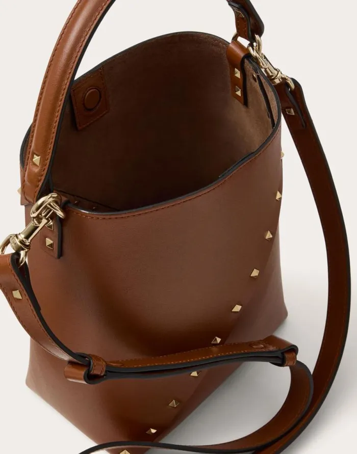Valentino Shoulder Bags Woman Valentino Garavani Valentino Garavani Rockstud Wispy Calfskin Bucket Bag For Woman In Rosso Valentino Rosso Valentino Valentino Shoulder Bags Woman Valentino Garavani Valentino Garavani Rockstud Wispy Calfskin Bucket Bag For Woman In Rosso Valentino Rosso Valentino
