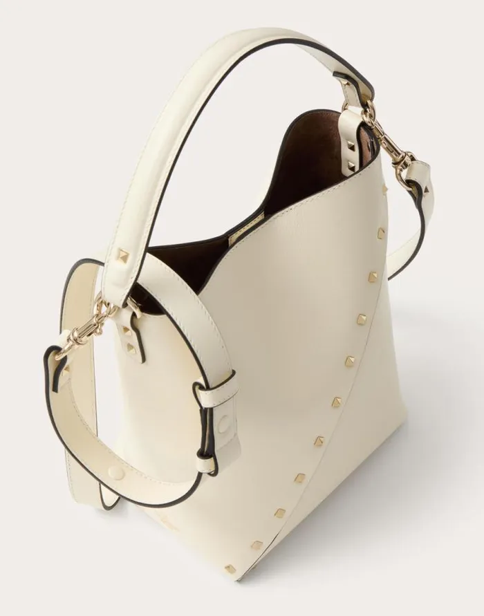 Valentino Shoulder Bags Woman Valentino Garavani Valentino Garavani Rockstud Wispy Calfskin Bucket Bag For Woman In Rosso Valentino Rosso Valentino Valentino Shoulder Bags Woman Valentino Garavani Valentino Garavani Rockstud Wispy Calfskin Bucket Bag For Woman In Rosso Valentino Rosso Valentino