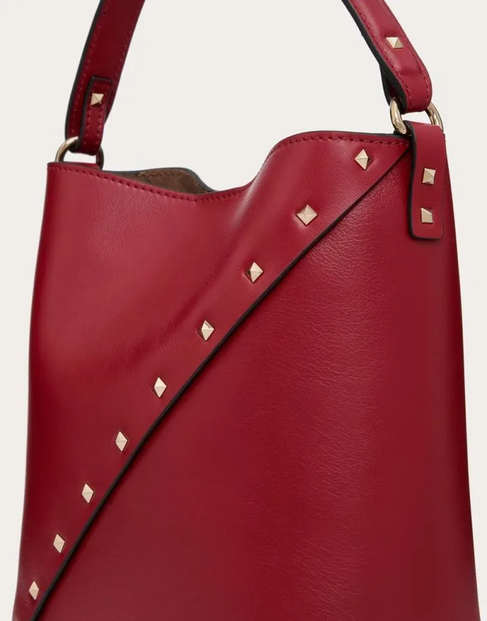 Valentino Shoulder Bags Woman Valentino Garavani Valentino Garavani Rockstud Wispy Calfskin Bucket Bag For Woman In Tobacco Tobacco Valentino Shoulder Bags Woman Valentino Garavani Valentino Garavani Rockstud Wispy Calfskin Bucket Bag For Woman In Tobacco Tobacco