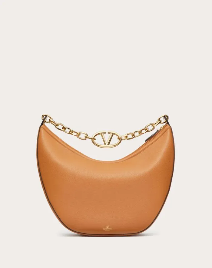 Valentino Shoulder Bags Woman Vlogo Moon Medium Grainy Calfskin Hobo Bag With Chain For Woman In Clay Clay Valentino Shoulder Bags Woman Vlogo Moon Medium Grainy Calfskin Hobo Bag With Chain For Woman In Clay Clay