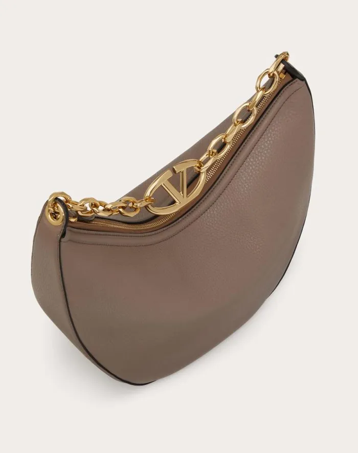 Valentino Shoulder Bags Woman Vlogo Moon Medium Grainy Calfskin Hobo Bag With Chain For Woman In Clay Clay Valentino Shoulder Bags Woman Vlogo Moon Medium Grainy Calfskin Hobo Bag With Chain For Woman In Clay Clay