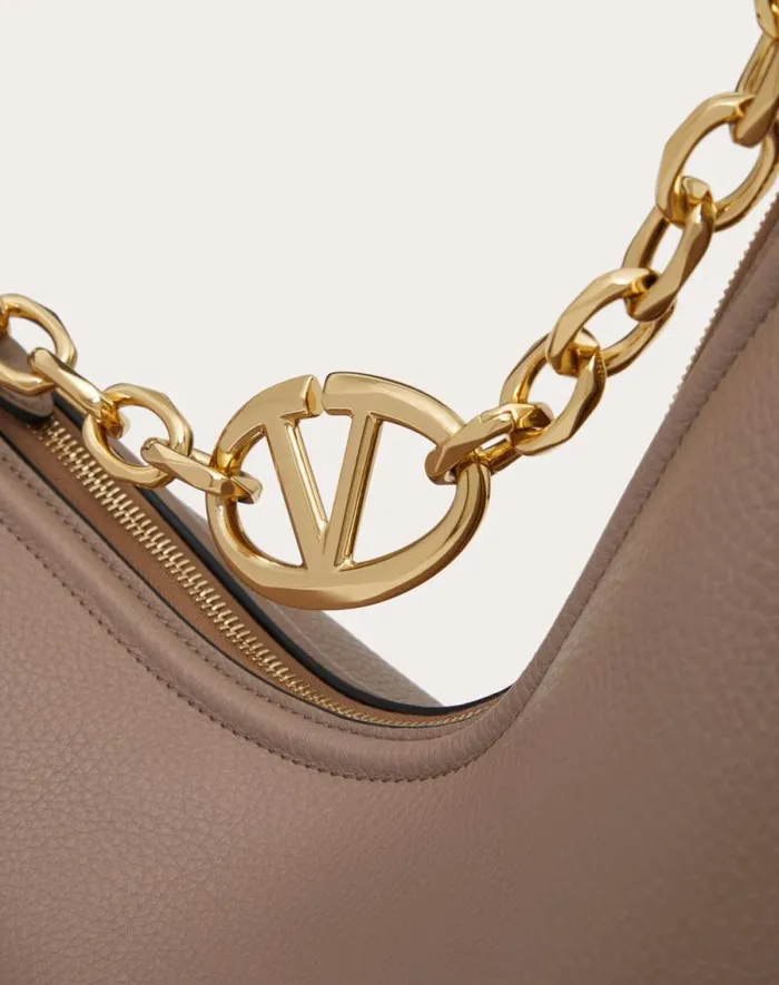 Valentino Shoulder Bags Woman Vlogo Moon Medium Grainy Calfskin Hobo Bag With Chain For Woman In Clay Clay Valentino Shoulder Bags Woman Vlogo Moon Medium Grainy Calfskin Hobo Bag With Chain For Woman In Clay Clay
