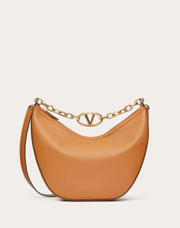 Valentino Shoulder Bags Woman Vlogo Moon Medium Grainy Calfskin Hobo Bag With Chain For Woman In Clay Clay Valentino Shoulder Bags Woman Vlogo Moon Medium Grainy Calfskin Hobo Bag With Chain For Woman In Clay Clay