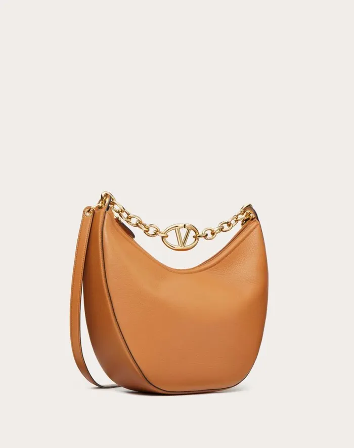 Valentino Shoulder Bags Woman Vlogo Moon Medium Grainy Calfskin Hobo Bag With Chain For Woman In Clay Clay Valentino Shoulder Bags Woman Vlogo Moon Medium Grainy Calfskin Hobo Bag With Chain For Woman In Clay Clay