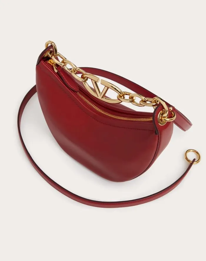 Valentino Shoulder Bags Woman Vlogo Moon Mini Hobo Bag In Nappa Leather With Chain For Woman In Camellia Camellia Valentino Shoulder Bags Woman Vlogo Moon Mini Hobo Bag In Nappa Leather With Chain For Woman In Camellia Camellia