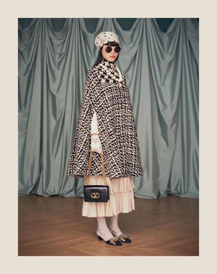 Valentino Skirts Woman Shantung Skirt For Woman In Cream Cream Valentino Skirts Woman Shantung Skirt For Woman In Cream Cream