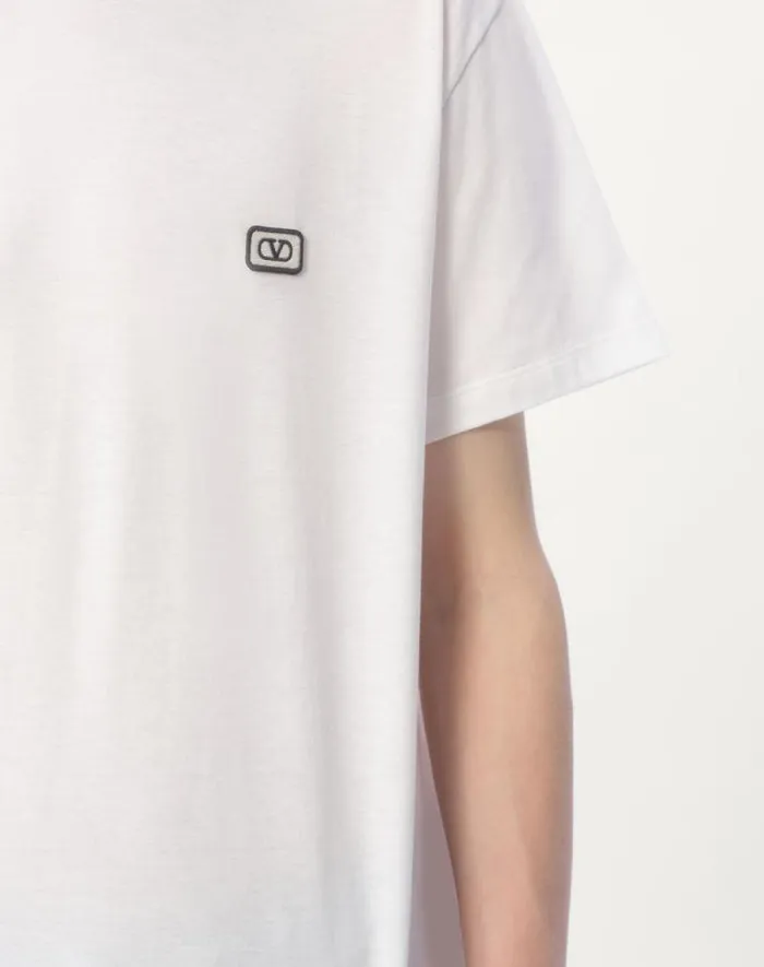 Valentino Tshirts And Sweatshirts Man Cotton Tshirt With Vlogo Patch For Man In Black Black Valentino Tshirts And Sweatshirts Man Cotton Tshirt With Vlogo Patch For Man In Black Black
