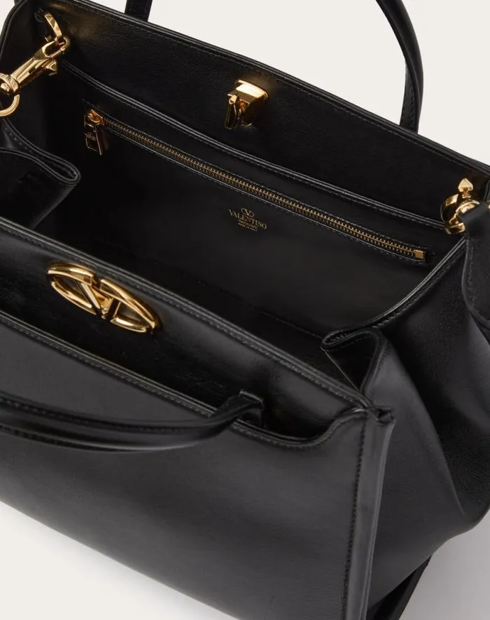 Valentino Top Handle Bags Woman Vlogo Locker Small Calfskin Handbag For Woman In Almond Almond Valentino Top Handle Bags Woman Vlogo Locker Small Calfskin Handbag For Woman In Almond Almond