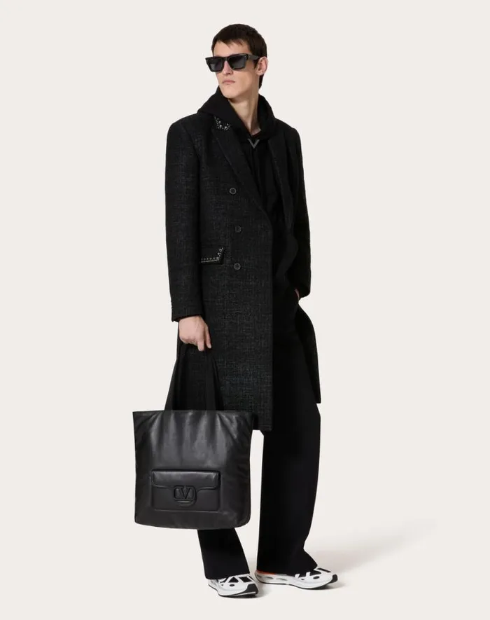 Valentino Totes Man Valentino Garavani Noir Nappa Leather Shopper For Man In Black Black Valentino Totes Man Valentino Garavani Noir Nappa Leather Shopper For Man In Black Black