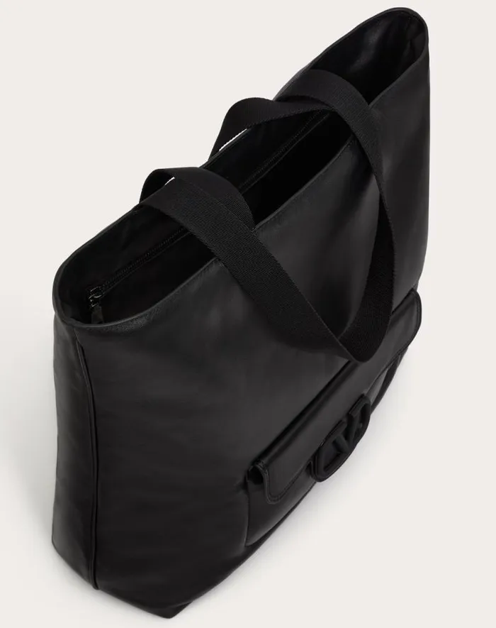 Valentino Totes Man Valentino Garavani Noir Nappa Leather Shopper For Man In Black Black Valentino Totes Man Valentino Garavani Noir Nappa Leather Shopper For Man In Black Black
