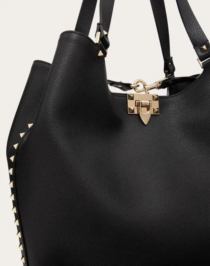 Valentino Totes Woman Valentino Garavani Rockstud Shopping Bag In Grainy Calfskin For Woman In Almond Almond Valentino Totes Woman Valentino Garavani Rockstud Shopping Bag In Grainy Calfskin For Woman In Almond Almond
